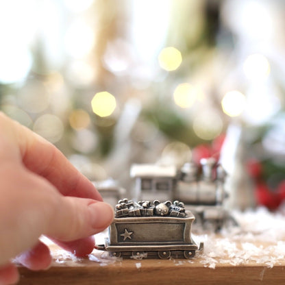 Presents and Teddy Bear Train Car {Pewter}