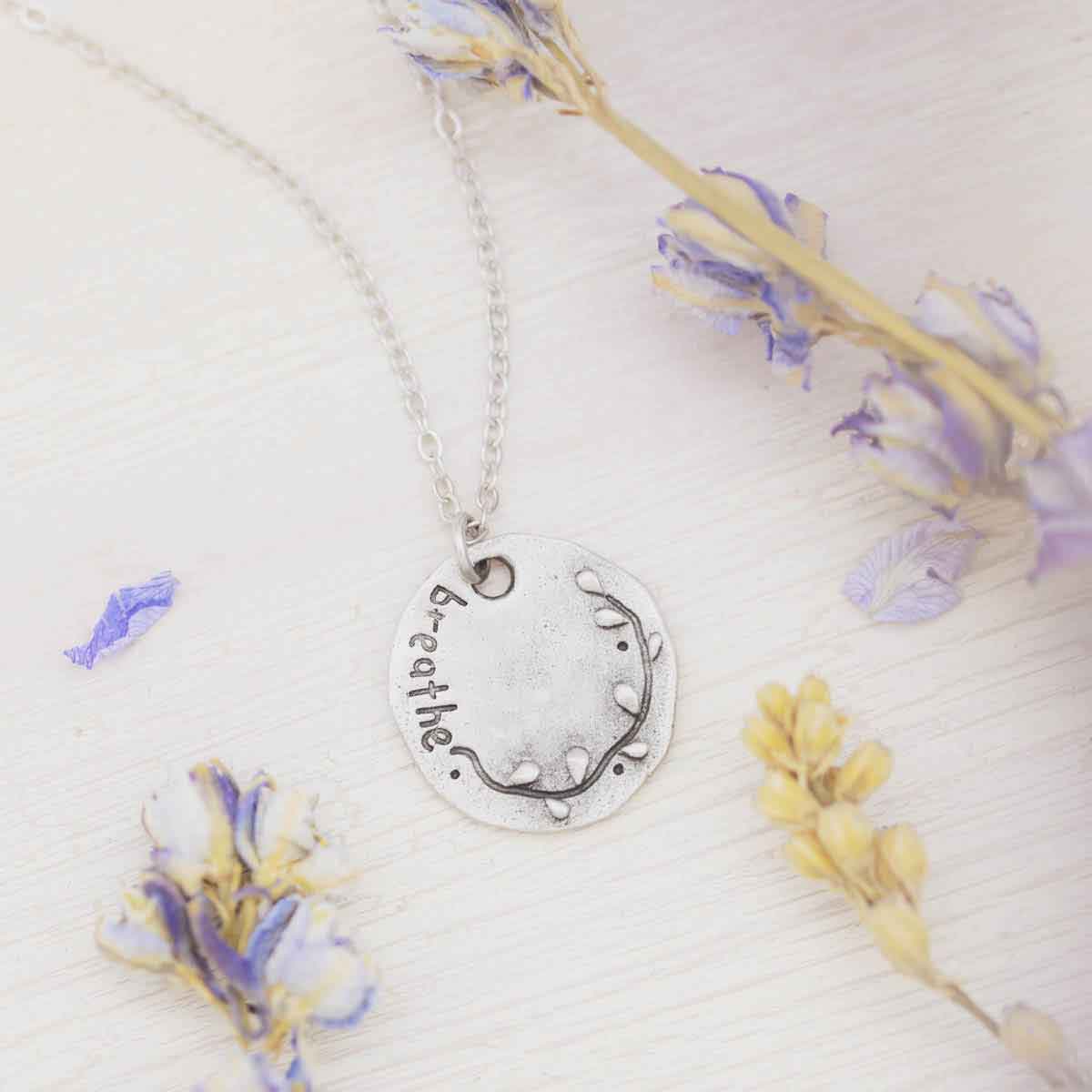 Breathe necklace