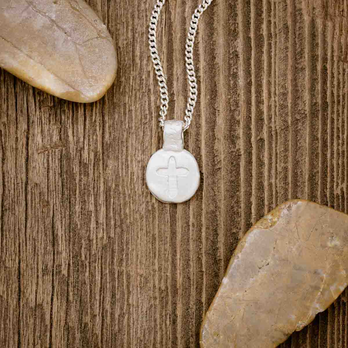 Charis Cross Necklace [Sterling Silver]