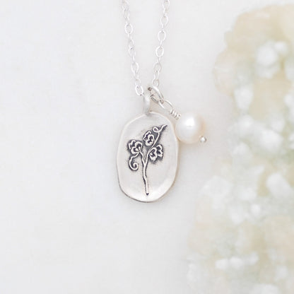 April Birth Flower Necklace in Sterling Silver