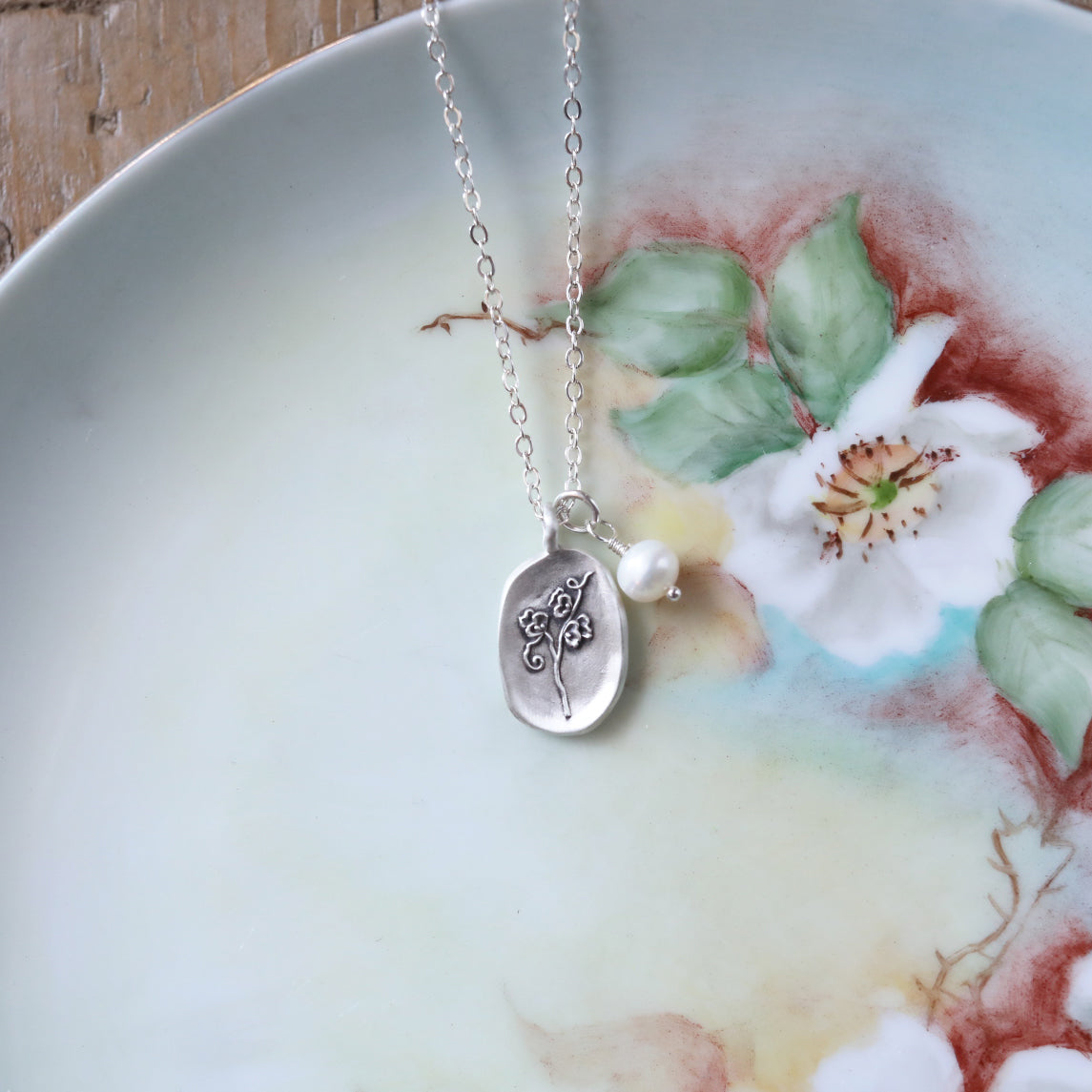 April Birth Flower Necklace in Sterling Silver