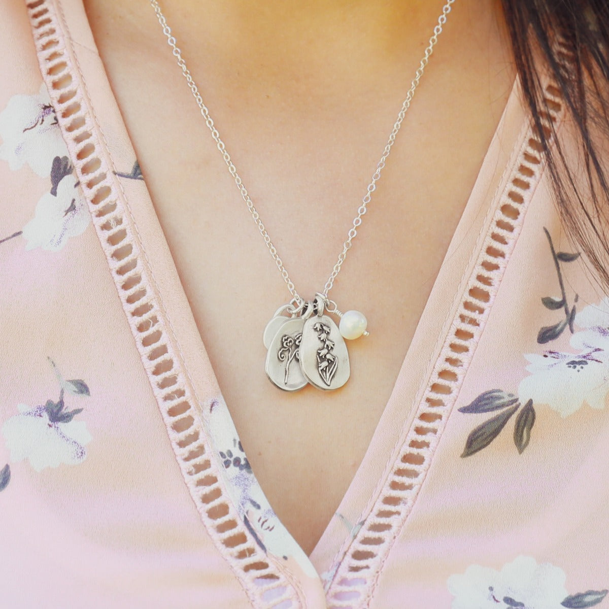 April Birth Flower Necklace in Sterling Silver