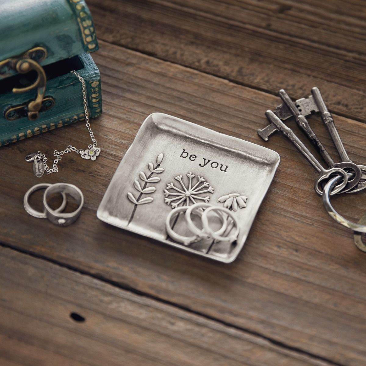 Be You Necklace and Keepsake Dish Gift Set {Pewter}