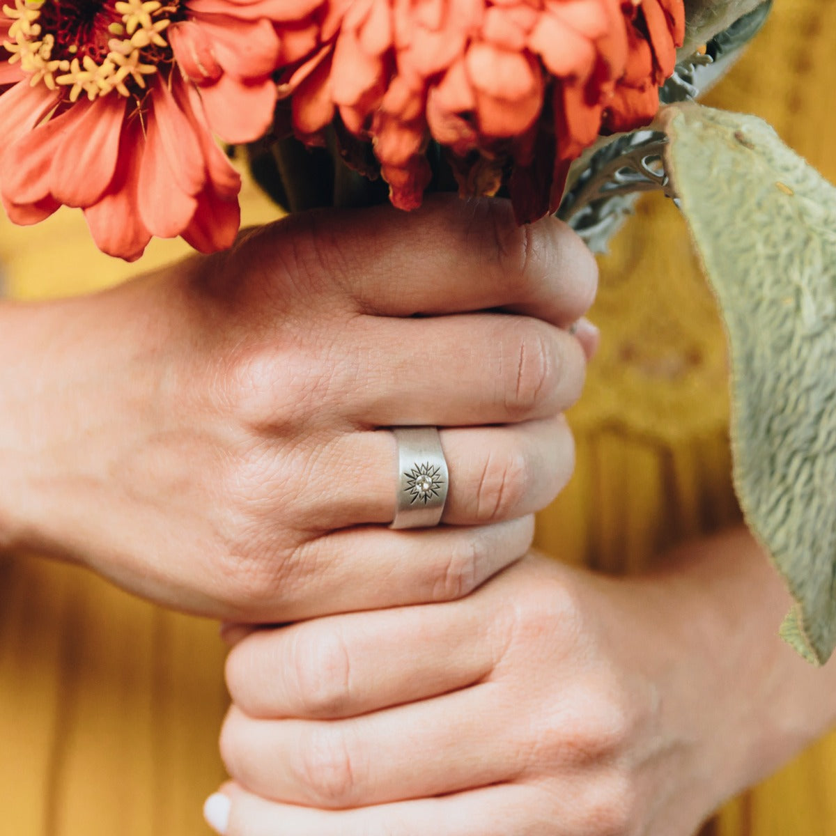 Sunburst Diamond Ring {10K White Gold}