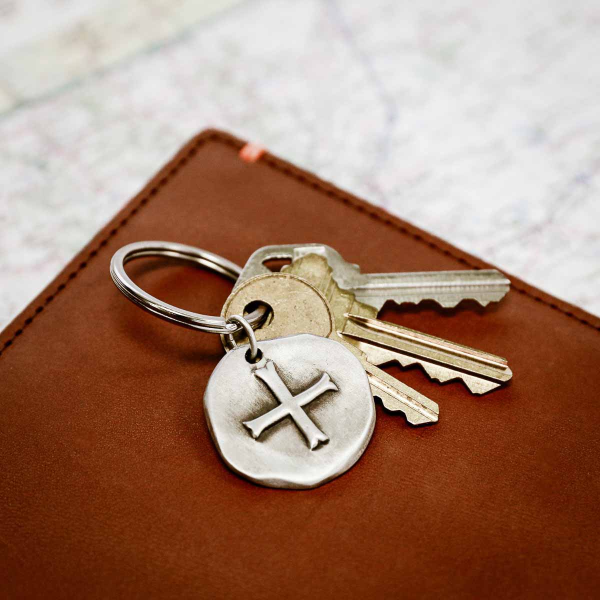 (STERLING SILVER) ROMAN CROSS COIN KEY RING