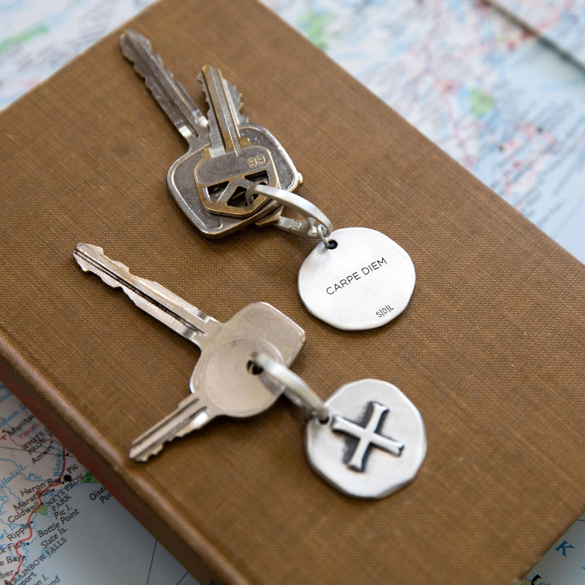 (STERLING SILVER) ROMAN CROSS COIN KEY RING