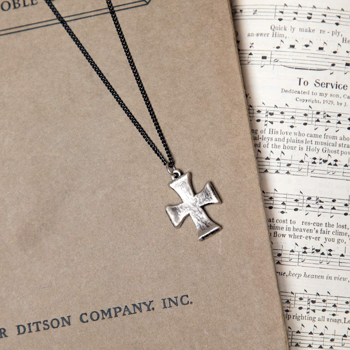 Flourish Cross Necklace [Sterling Silver]