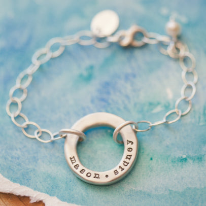 open circle pearl bracelet {sterling silver}