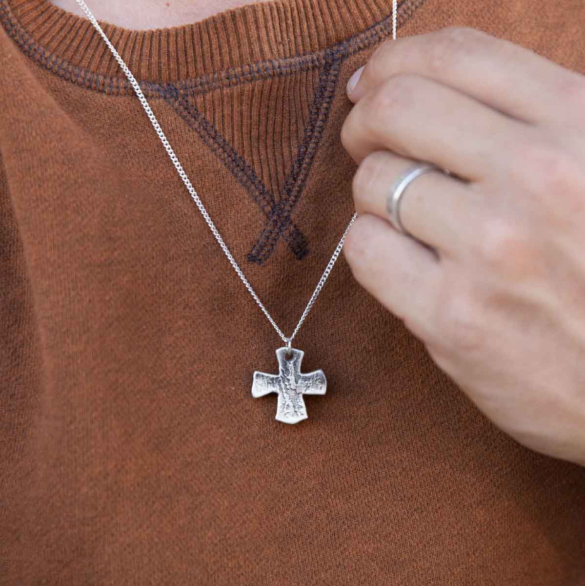 Steadfast Cross Necklace [Sterling Silver]